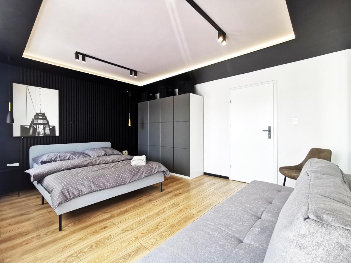 Gliniana Apartment ~ Self Check-In 24H ~ Lift Wroclaw Exterior photo