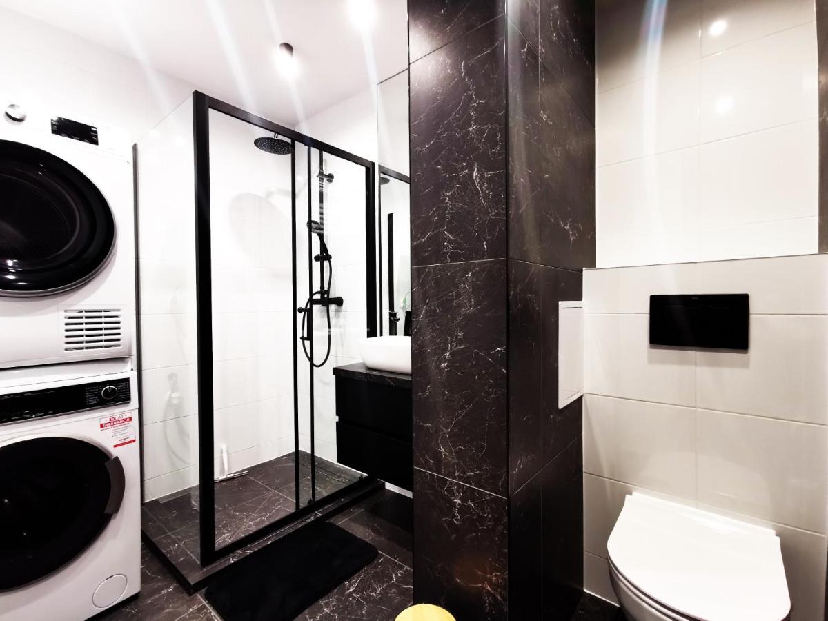 Gliniana Apartment ~ Self Check-In 24H ~ Lift Wroclaw Exterior photo