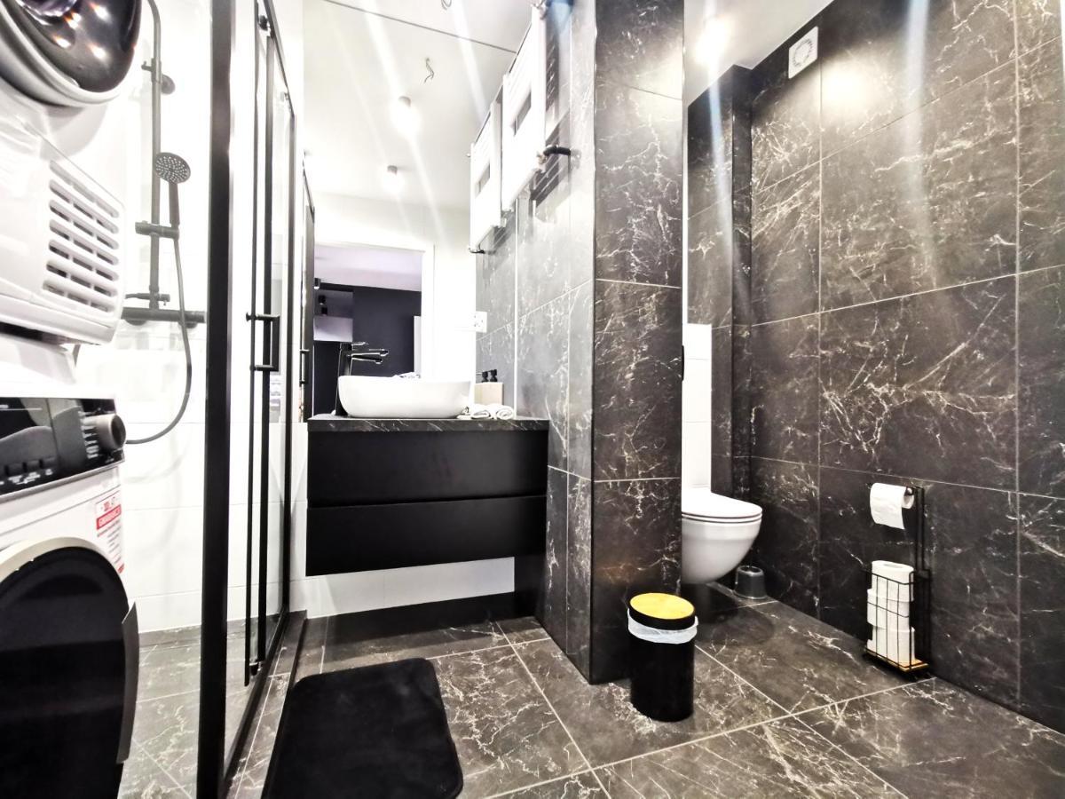 Gliniana Apartment ~ Self Check-In 24H ~ Lift Wroclaw Exterior photo